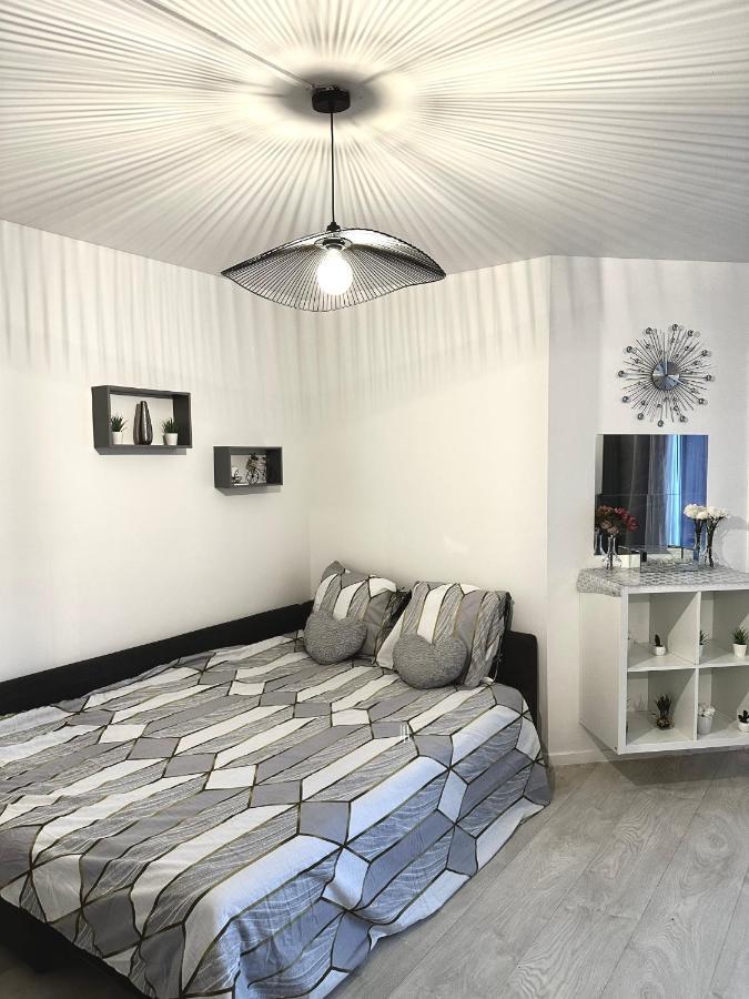 Jolie Appartement Duplex 2 Min Gare-Disney Et Paris 15 Min Noisy-le-Grand Exterior foto