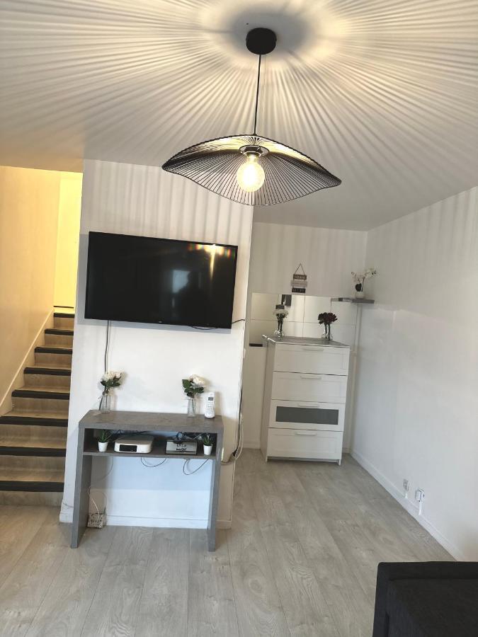 Jolie Appartement Duplex 2 Min Gare-Disney Et Paris 15 Min Noisy-le-Grand Exterior foto